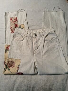 Ivory Straight-Leg Jeans with Floral Patch Accents